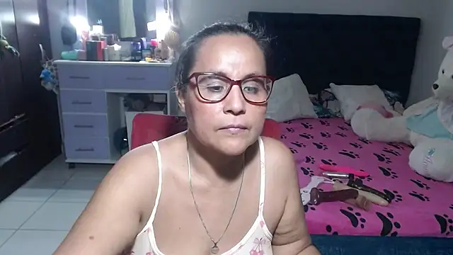 pervert_mommy_'s Live XXX Chat