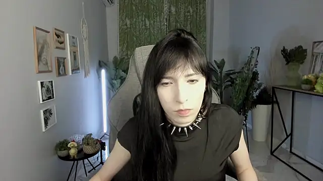SeraphineSparda's Live XXX Chat