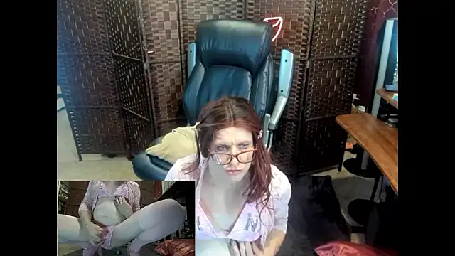 CharlotteAshton Show Webcam