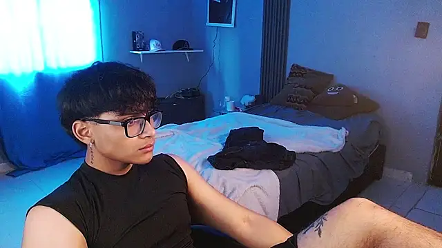 Živý XXX chat Mr_yisuzz