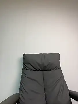 -OvO- – Naživo XXX chat