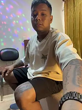Saipuer31's Live XXX Chat