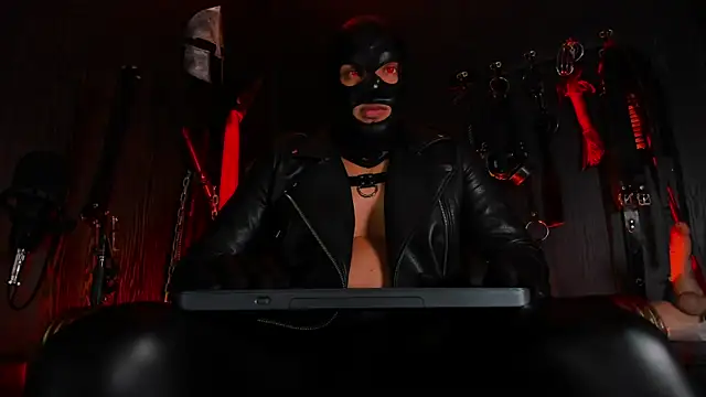 Master_Connor_BDSM Live XXX-chat
