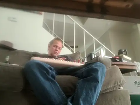 yourMasterisBored's Live XXX Chat