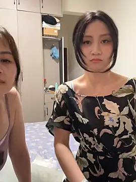 huihui_520 élő XXX-chatje