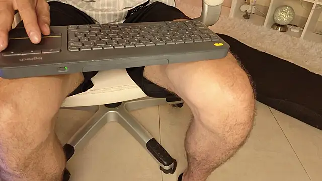 Chat XXX en directo de J_king__