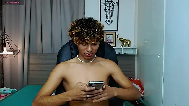 Anyelo_Twink: απευθείας συνομιλία ΧΧΧ