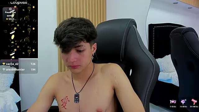 Stonn_69 Chat XXX in diretta