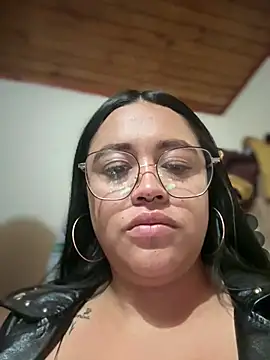 Czat XXX na żywo – Mia_Risky-1
