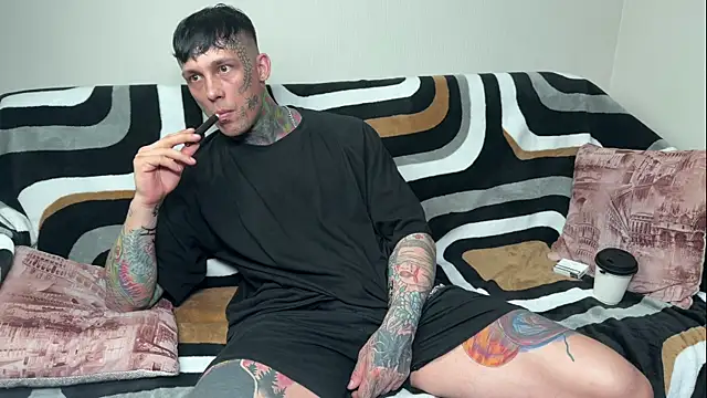 Anubisgods Adlı Modelin Canlı XXX Sohbeti