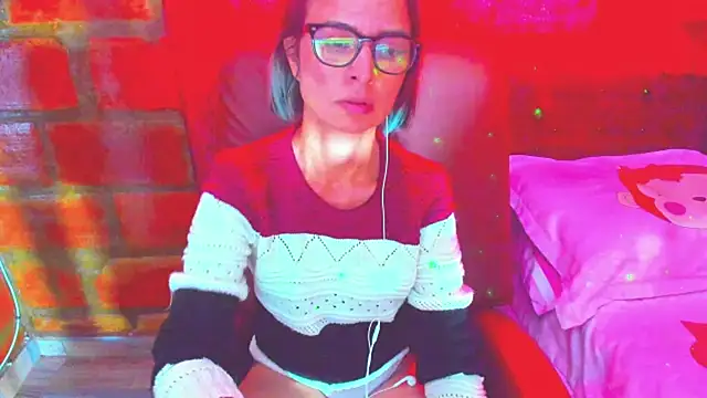BrianaGarner's Live XXX Chat