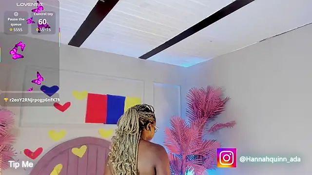 Hanaahquinn's Live XXX Chat