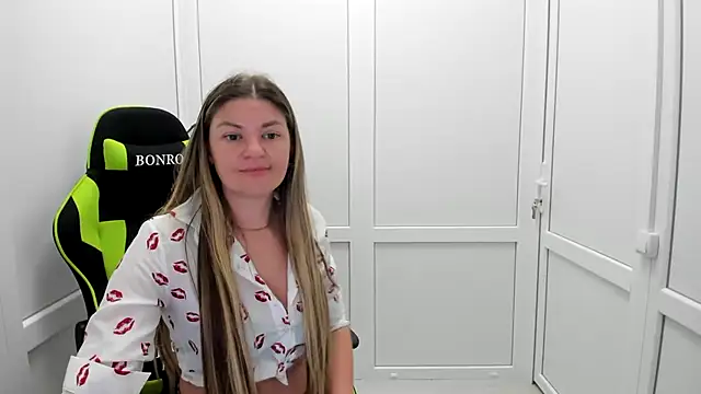 Czat XXX na żywo – MiaSummerr_