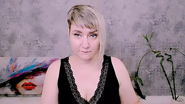 Djullia Chat XXX live