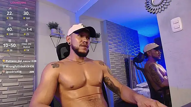 ARON_TAYLER01 Live XXX Chat
