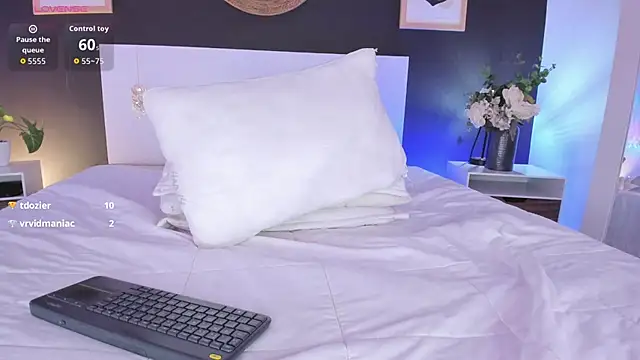 VioletPaket – Live XXX-chat