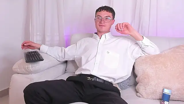 GLexiis_'s Live XXX Chat