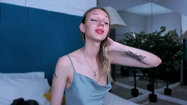 EmmaGilmoree's Live XXX Chat