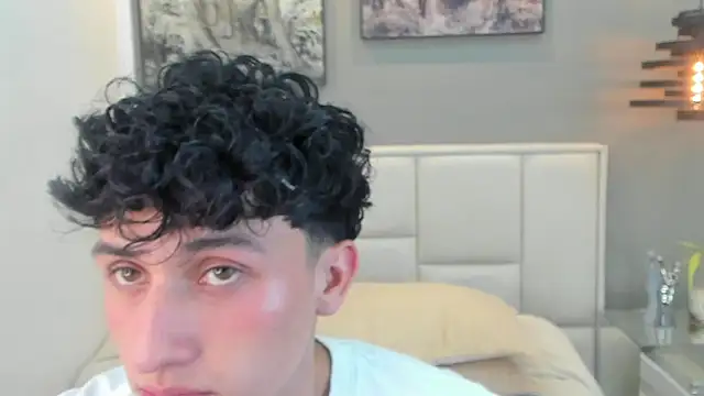 Chat XXX Live thom_ames