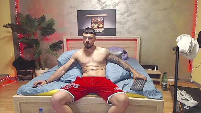 Tiberius_hunk Live XXX-chat