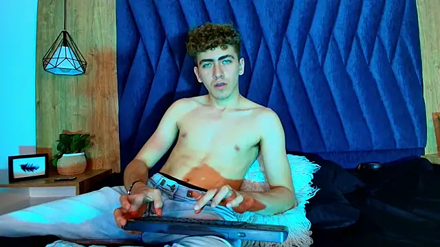 Tyler_Mcrey Live XXX-Chat