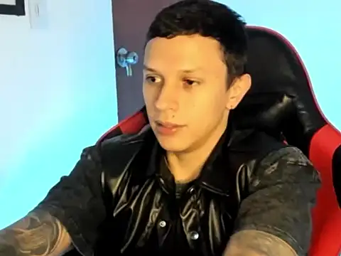 Masterdave7's Live XXX Chat