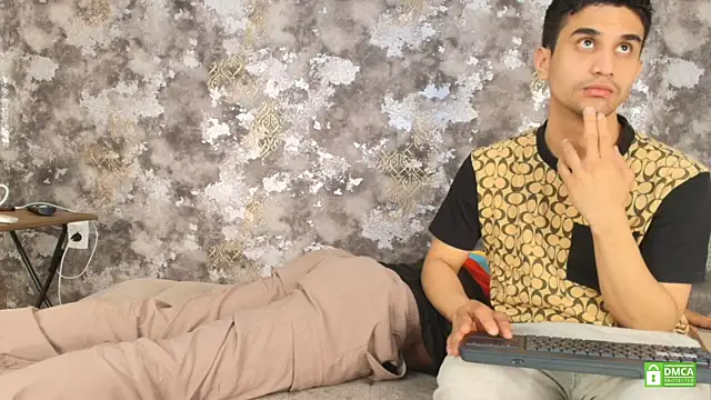 Alejandro_and_Deiby 现场XXX聊天