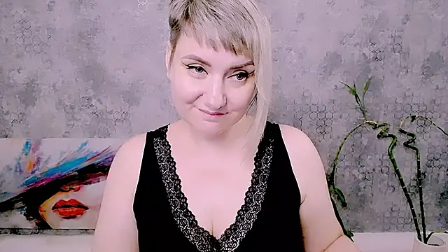 Djullia: онлайн-секс-чат