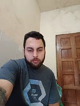 Chat +18 de matvaz21cm ao vivo