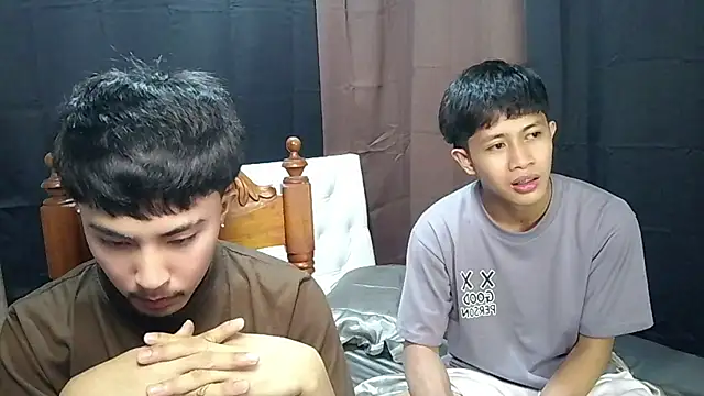Urloverhardcock – Live XXX-chat