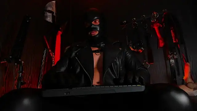 Master_Connor_BDSM's Live XXX Chat