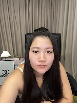 Luckysisi-s Chat XXX in diretta