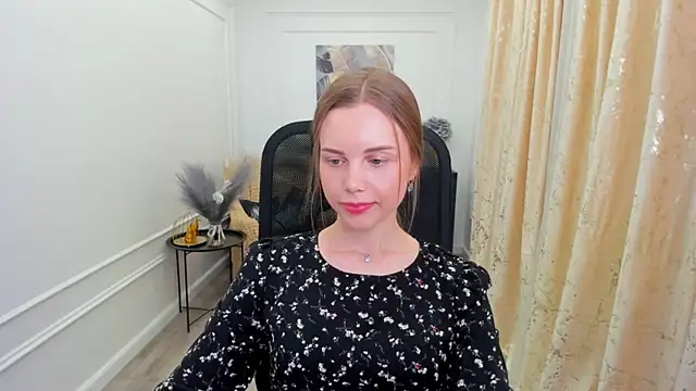 MileyWings Chat XXX in diretta