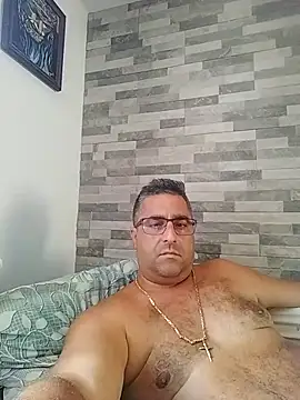 ADRIAN_ADI40: онлайн-секс-чат
