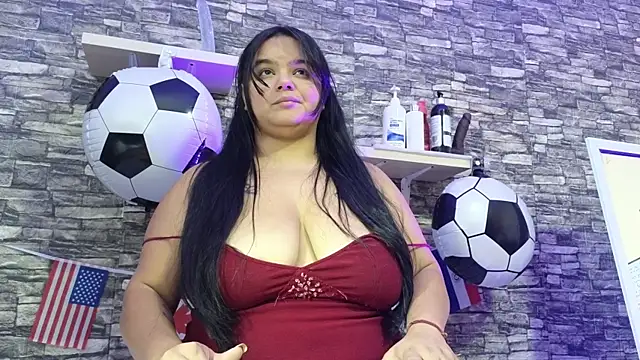 XXX chat uživo modela TokyoSky