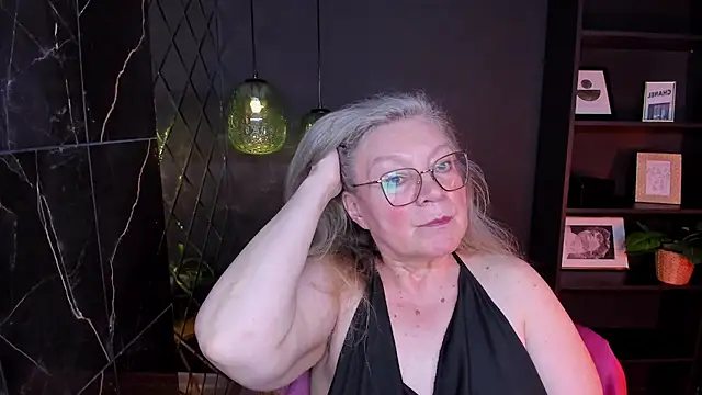 NataliMellow 现场XXX聊天