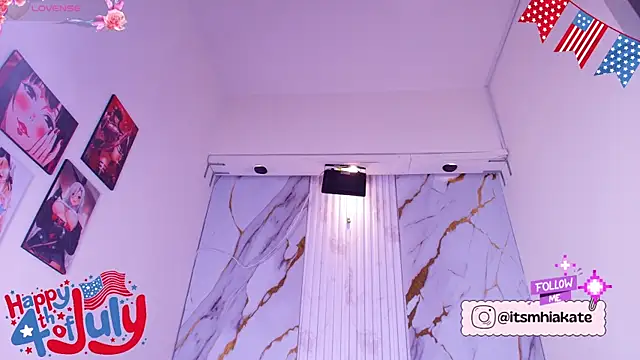 Chat +18 de Mhiaa_Sweet ao vivo