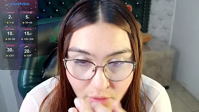 Chat XXX Live conniejames_m
