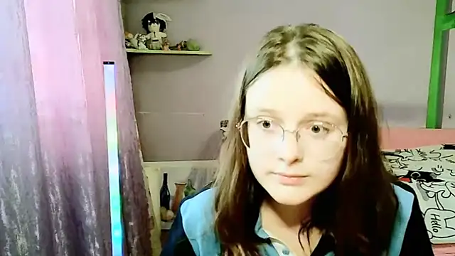 RoseLyyn: вебкам-шоу