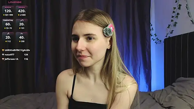 Honey_Lia élő XXX-chatje