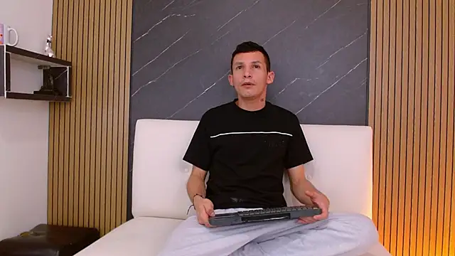 XXX chat uživo modela Isak_Berekoa