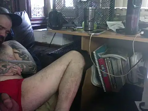 Chat +18 de KinkyTOMan ao vivo