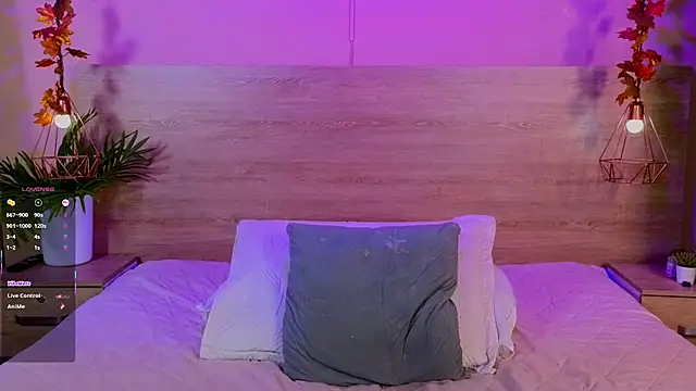 Elianmoon élő XXX-chatje