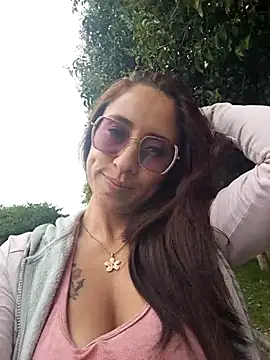 VALERY-94 élő XXX-chatje