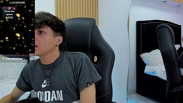 Онлайн чат XXX Stonn_69