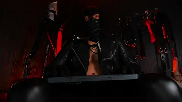 Master_Connor_BDSM Live XXX-chat