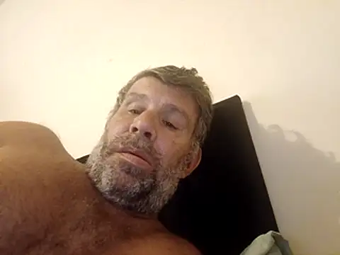 stud2512's Live XXX Chat