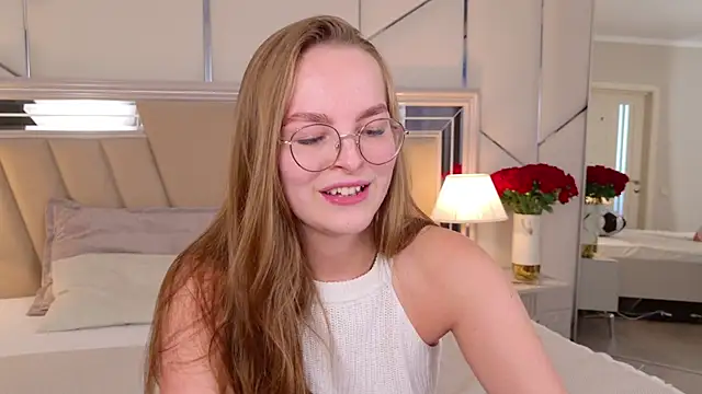MadisonSmitt Adlı Modelin Canlı XXX Sohbeti
