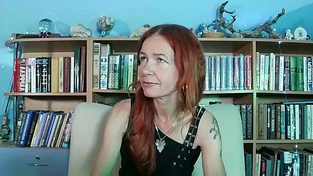 Foxilady357: онлайн-секс-чат
