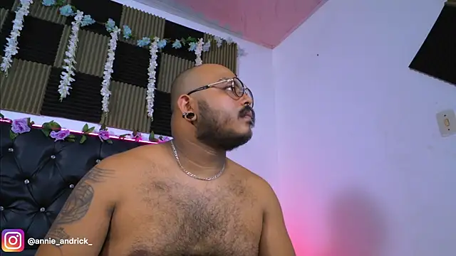 _Annie_Andrick_ Webcam-Show